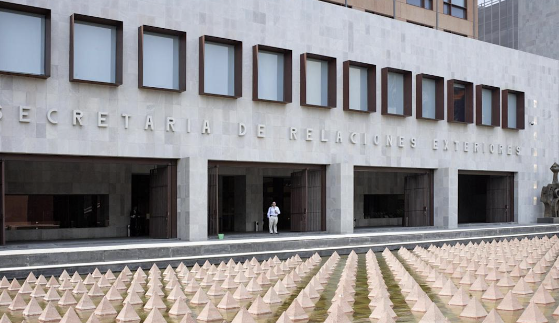 México rechaza vinculación con «actos delictivos» en Ecuador